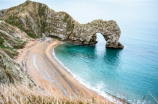 英法海底隧道(英法海底隧道：连接欧洲大陆与不列颠岛的枢纽)